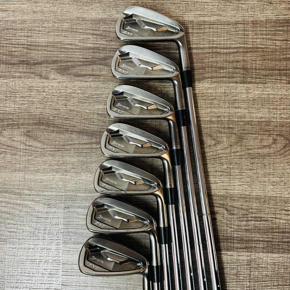ZX7 MK II Black Iron Set 4-PW / Dynamic Gold Steel, X Stiff