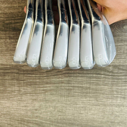 2024 Pro 245 Iron Set 4-P / Dynamic Gold Mid Steel, Regular