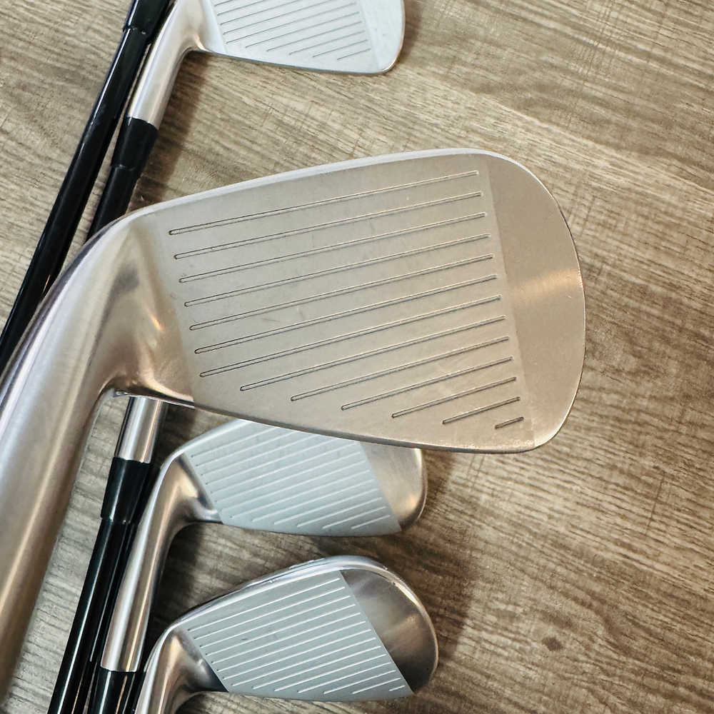 Pro 243 Iron Set 5-GW / Mitsubishi MMT Graphite, Stiff