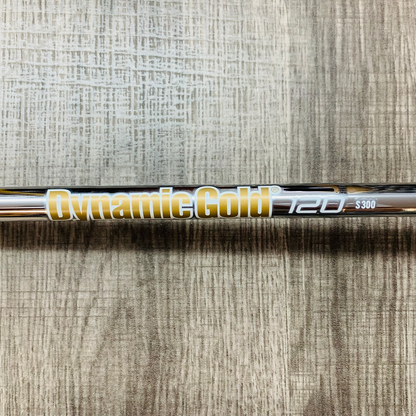 JPX 923 Tour Iron Set 4-P / Dynamic Gold Steel, Stiff