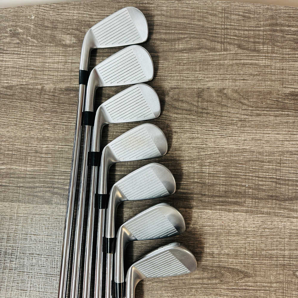 T100S 2021 Iron Set 4-P / NS Pro Modus3 Steel, X Stiff