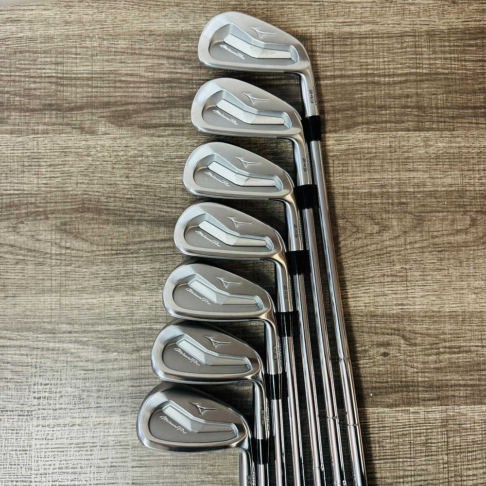 2024 Pro 243 Iron Set 4-P / Dynamic Gold Mid Steel, Stiff