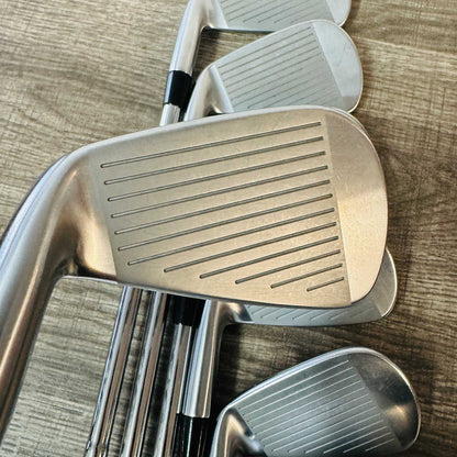 2024 Pro 243 Iron Set 4-P / Dynamic Gold Mid Steel, Stiff