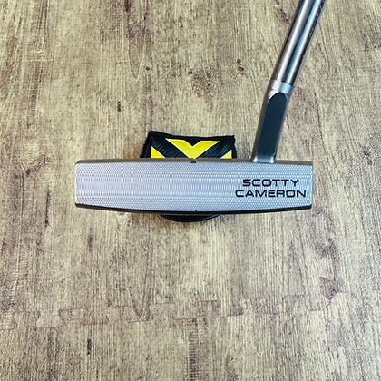 Scotty Cameron 33" Phantom X 5.5 Putter with Head Cover Right Handed
