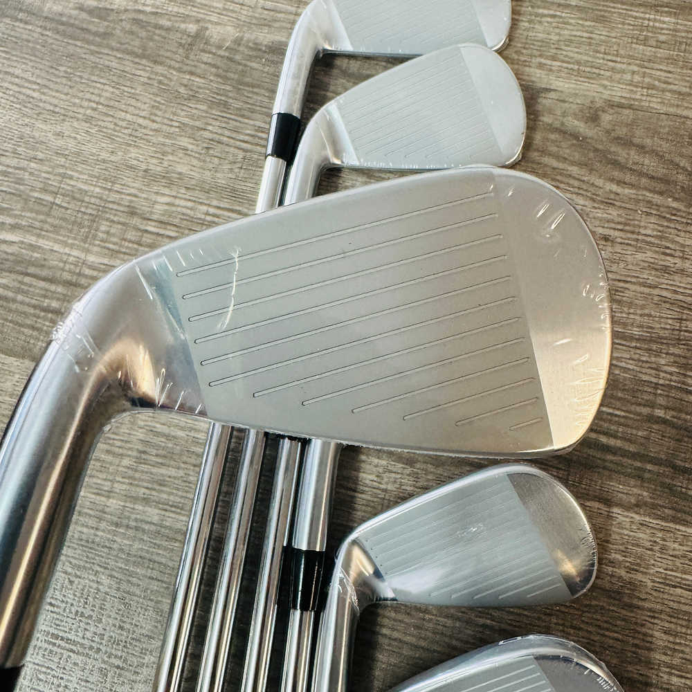 2024 Pro 245 Iron Set 4-P / Dynamic Gold Mid Steel, Regular