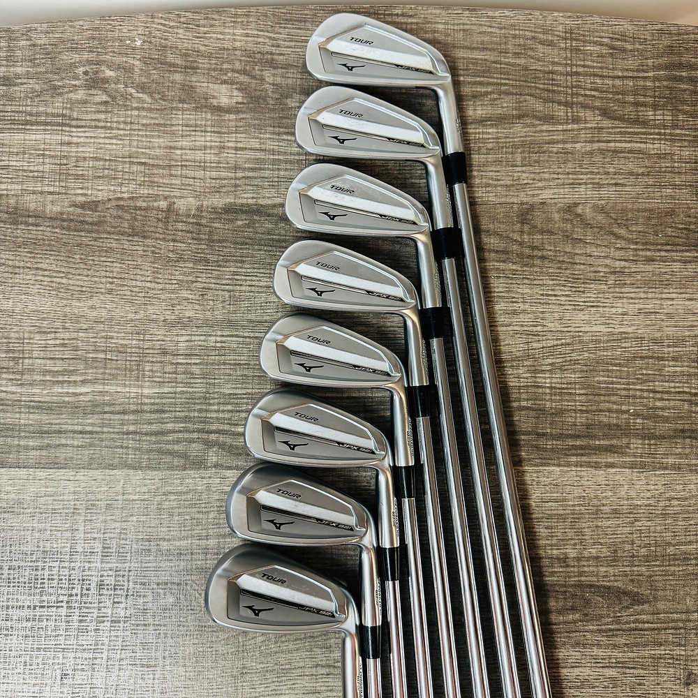 JPX 921 Tour Iron Set 4-G / KBS Steel, Stiff