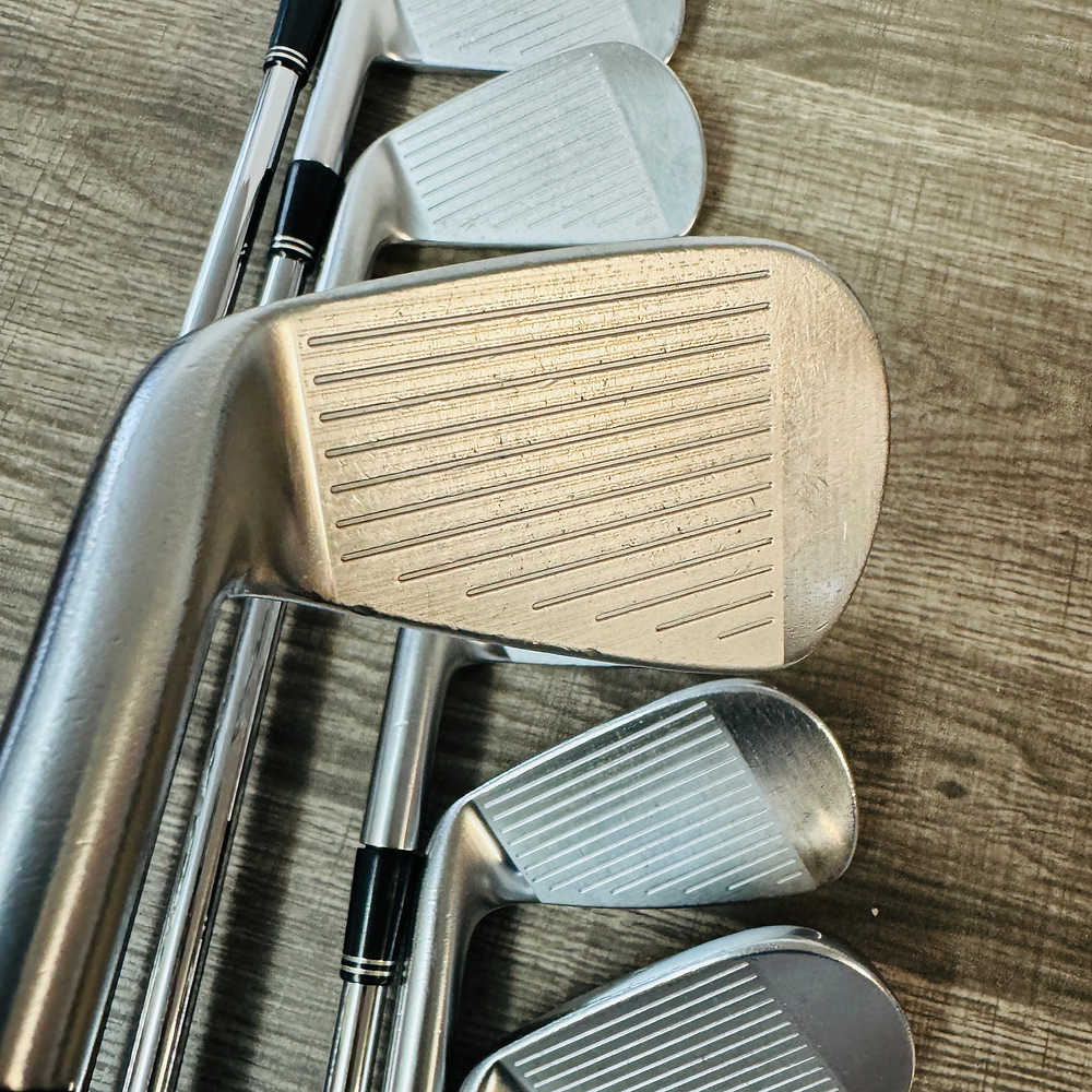 Z765 Iron Set 4-P / NS Pro Modus3 Steel, Stiff