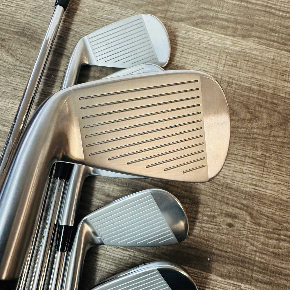 +1/2" Pro 223 Iron Set 4-PW / NS Pro Modus3 Steel, Stiff