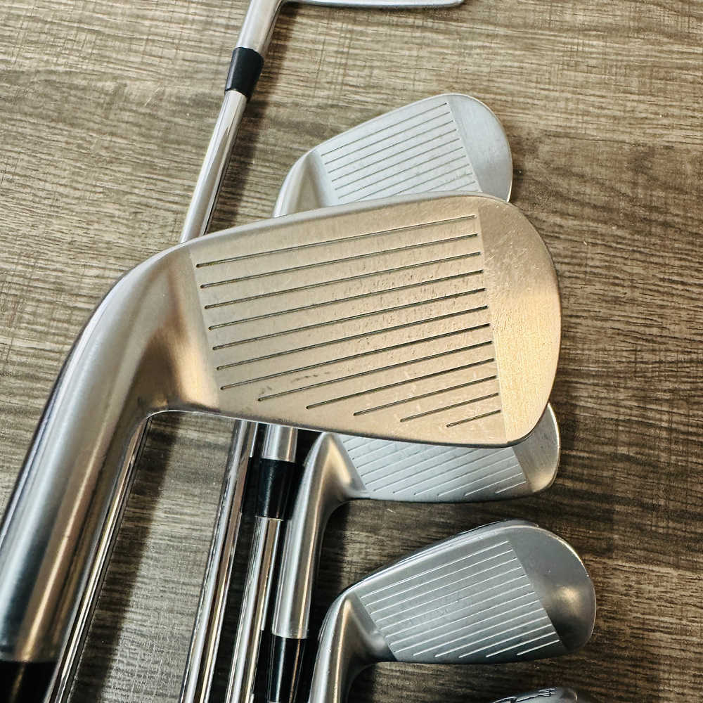 T100S 2021 Iron Set 4-P / NS Pro Modus3 Steel, X Stiff