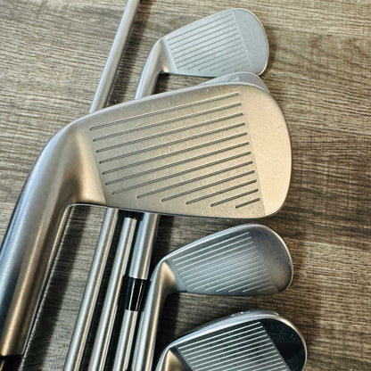 JPX 923 Tour Iron Set 4-P / KBS C-Taper Steel, X Stiff