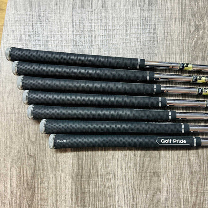 620 MB Iron Set 4-P / Dynamic Gold 130, Stiff