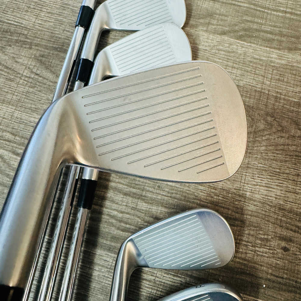 +1/2" 2024 P7CB Iron Set 4-P / NS Pro 950 GH 100 Steel, Stiff