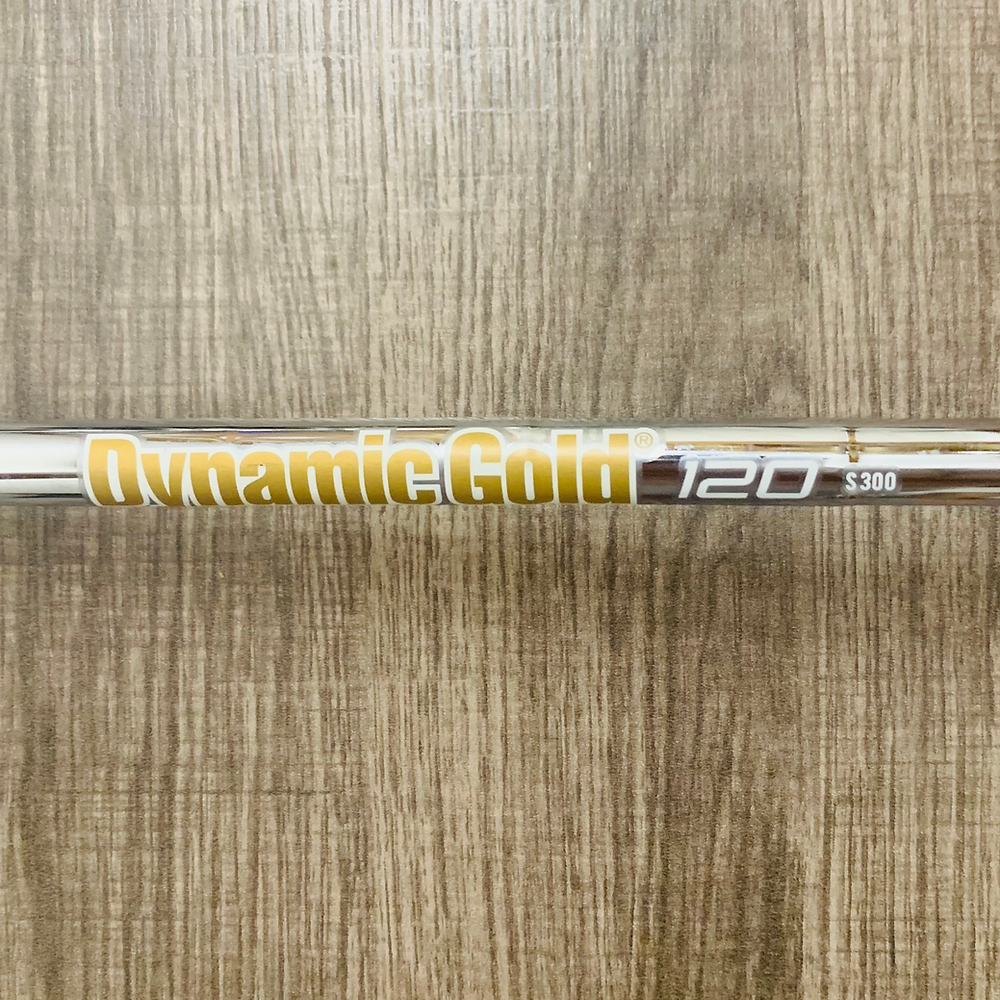 JPX 923 Tour Iron Set 4-P / Dynamic Gold Steel, Stiff