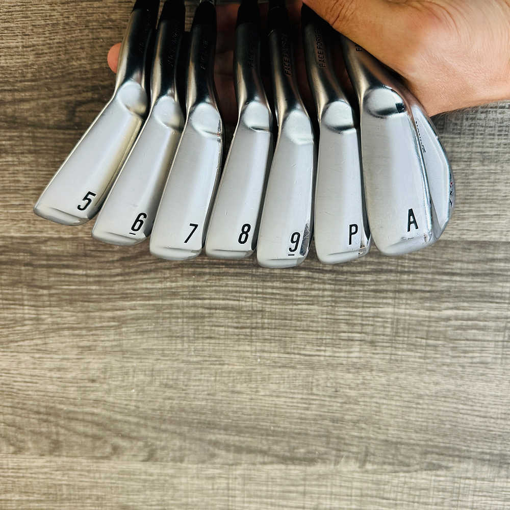 ZX4 Iron Set 5-A / NS Pro 950 GH Neo, Regular