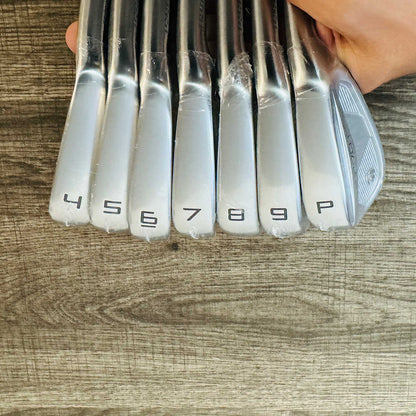 2024 P7CB Iron Set 4-P / Dynamic Gold Mid Steel, X Stiff