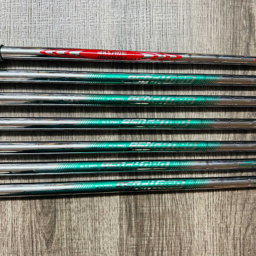 JPX 921 Hot Metal Pro / Forged Iron Set 5-GW / NS Pro, Stiff