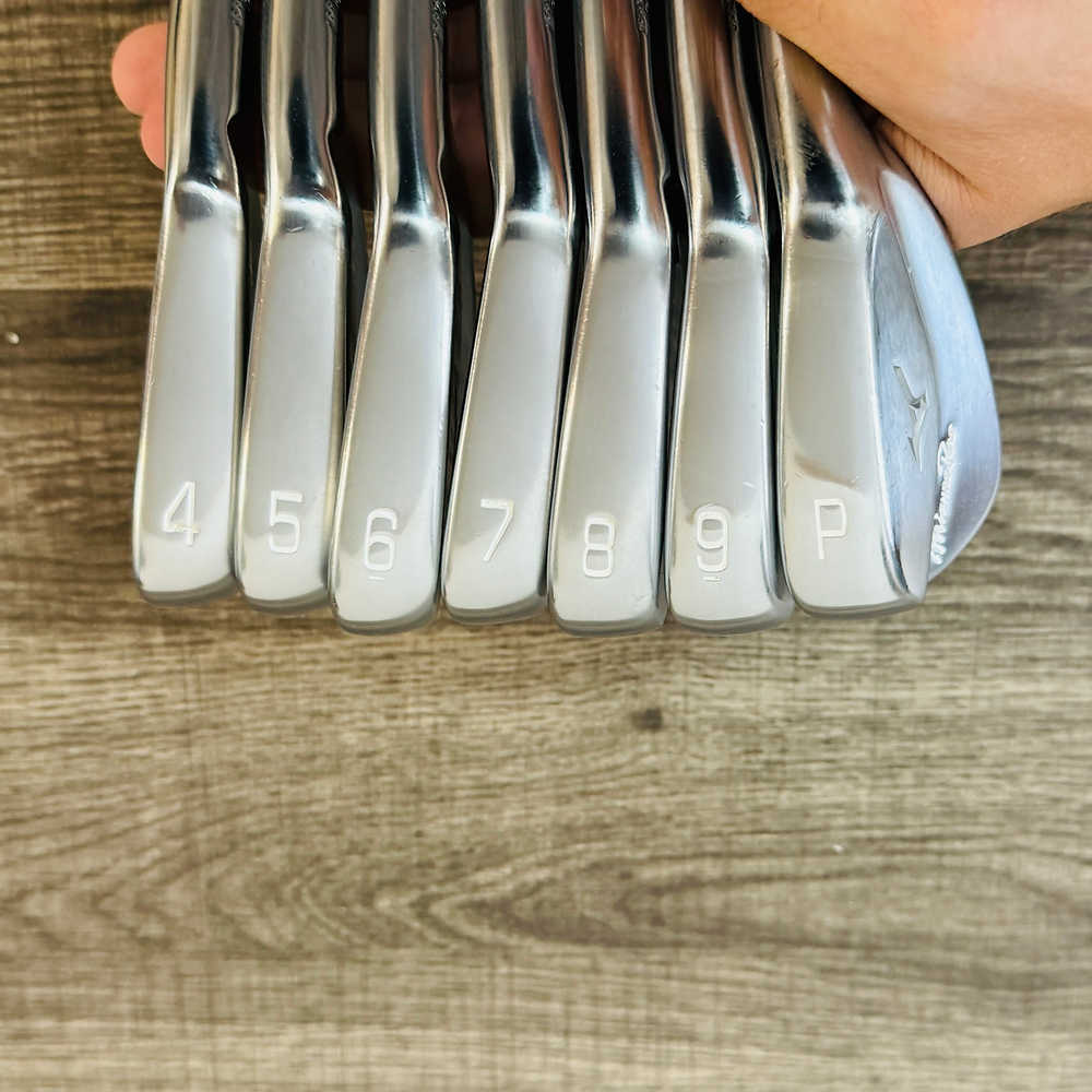 2024 Pro 241 Iron Set 4-P / Mitsubishi MMT 105 Graphite, TX Stiff