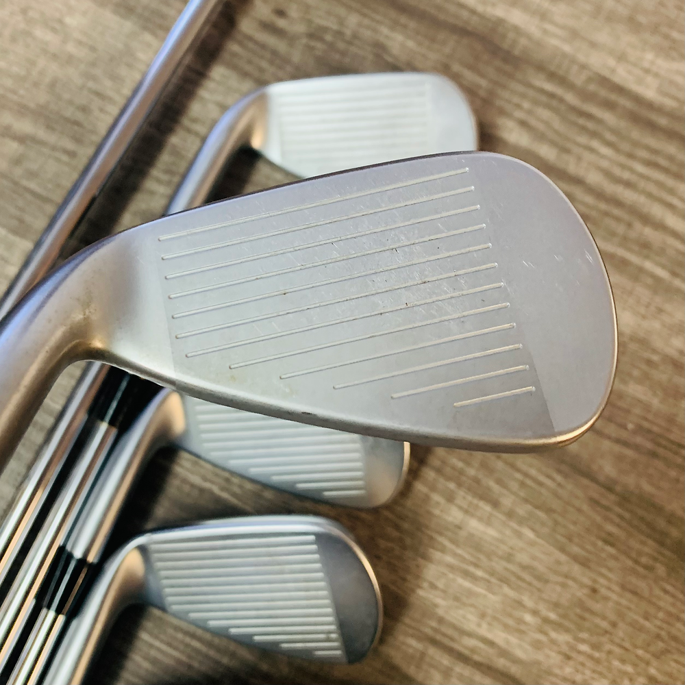 (+1") JPX 923 Hot Metal Iron Set 5-P,S / Dynamic Gold Steel, Stiff