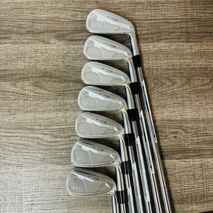 2024 P7CB Iron Set 4-P / Dynamic Gold Mid Steel, X Stiff