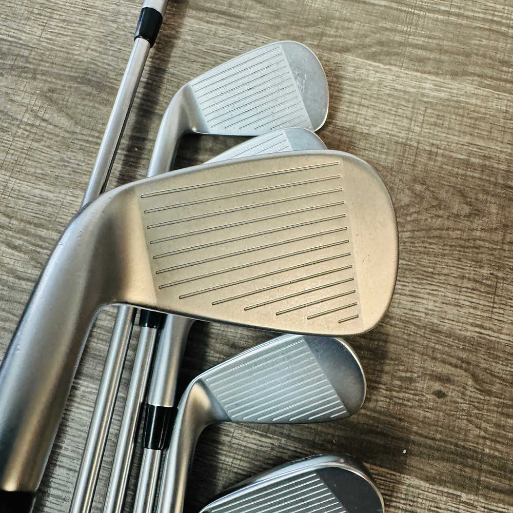 Apex Pro 21 Iron Set 5-A / Project X IO 105g Steel, Regular+