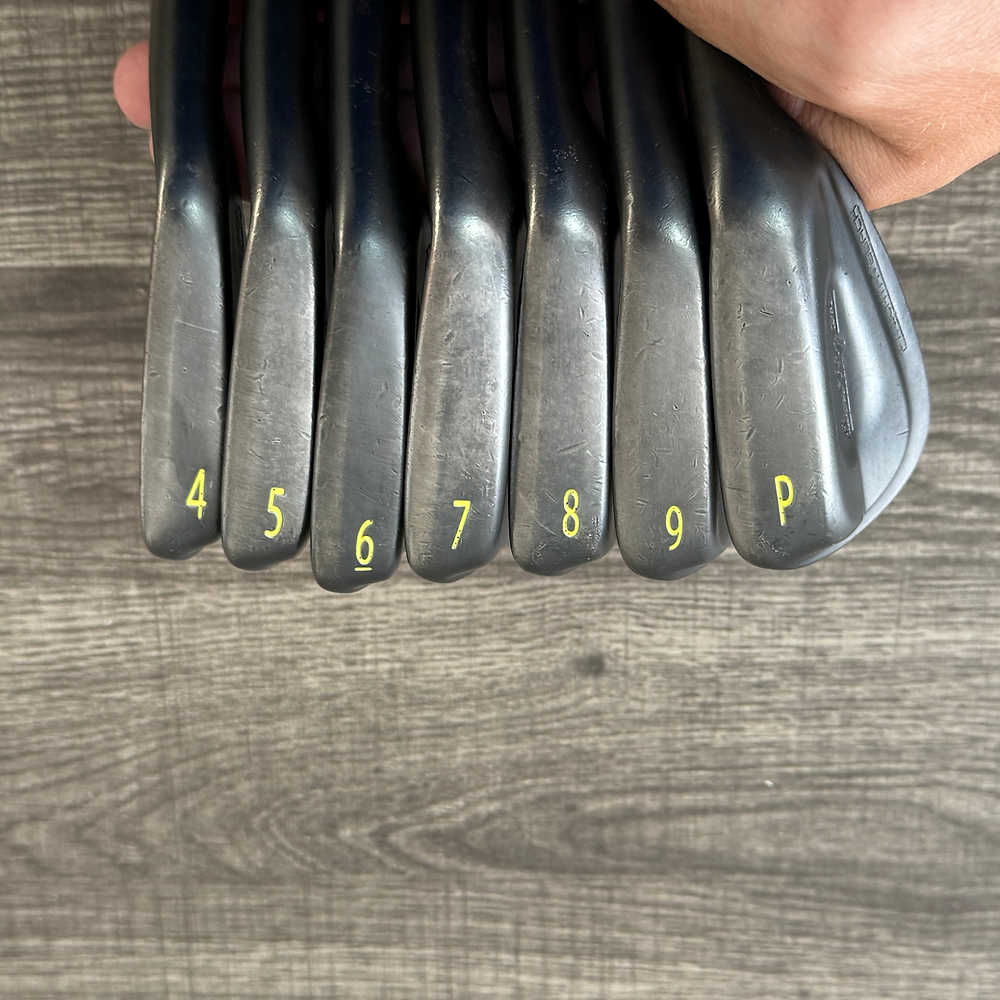Ben Hogan Ft. Worth Black Iron Set 4-P / Recoil Graphite, Stiff