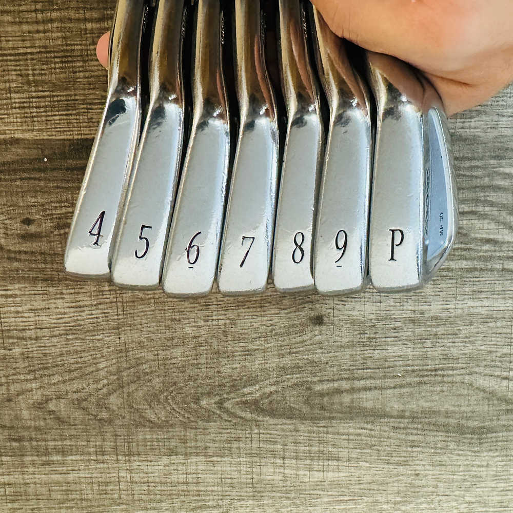 MP-30 Iron Set 4-P / Dynamic Gold Steel, Stiff