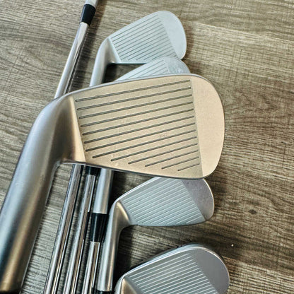 +1/2" 2023 P7MC Iron Set 4-P / NS Pro Modus3 120 Steel, X Stiff