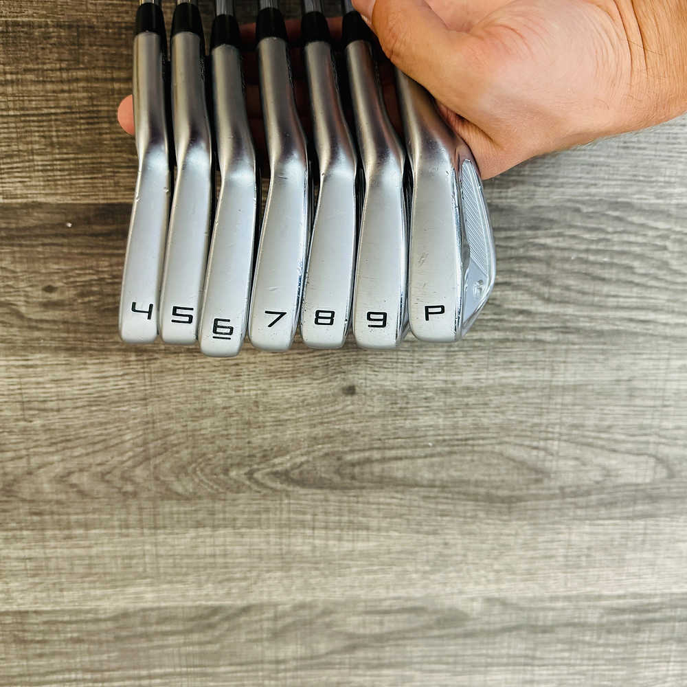 +1/2" 2023 P7MC Iron Set 4-P / NS Pro Modus3 120 Steel, X Stiff