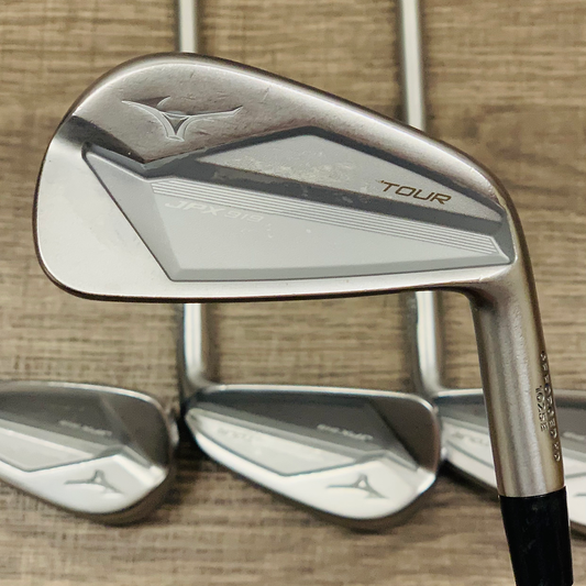 JPX 919 Tour Iron Set 4-P / KBS Steel, X Stiff