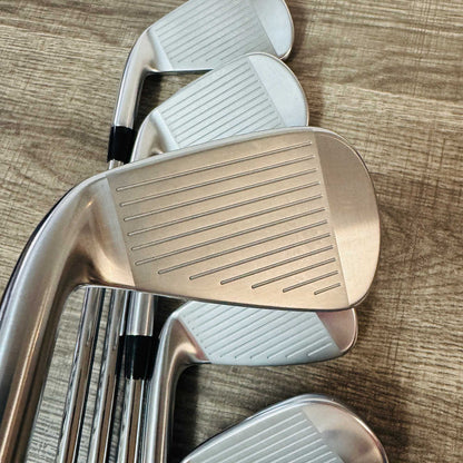 2024 Pro 245 Iron Set 5-GW / Dynamic Gold Mid Steel, Regular