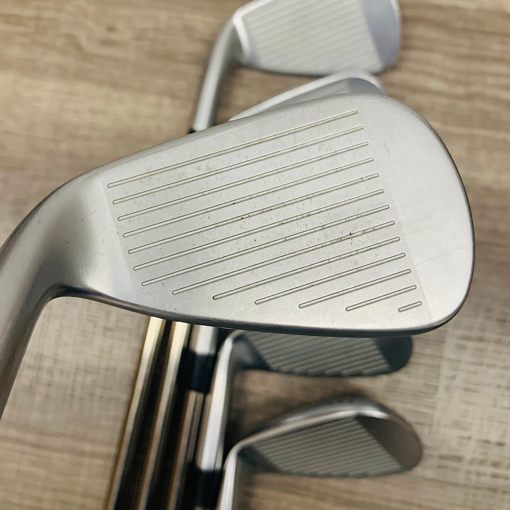 +1/2" JPX 921 Hot Metal Iron Set 7-G,S / Recoil Graphite, Regular