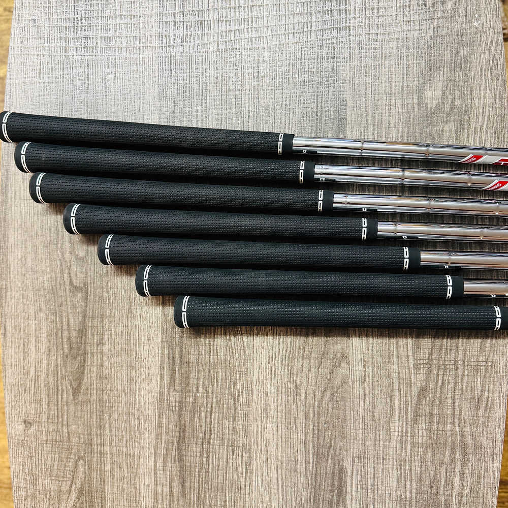 2023 T350 Iron Set 4-P / AMT Red Steel, Stiff