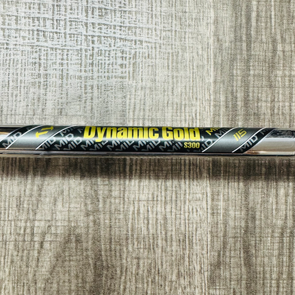 JPX 923 Tour Iron Set 5-G / Dynamic Gold Mid Steel, Stiff