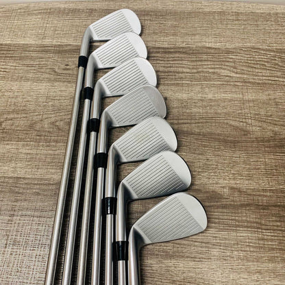 JPX 923 Tour Iron Set 4-P / KBS C-Taper Steel, X Stiff