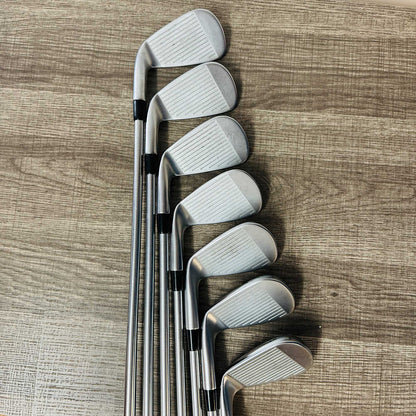 Apex Pro 21 Iron Set 5-A / Project X IO 105g Steel, Regular+