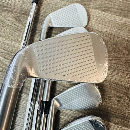 2025 P790 Iron Set 4-PW / Dynamic Gold Steel, Stiff