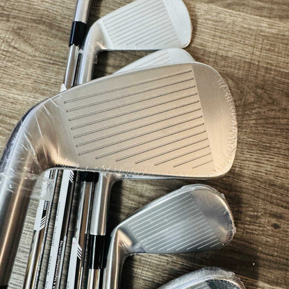 2025 P790 Iron Set 4-PW / Dynamic Gold Steel, Stiff