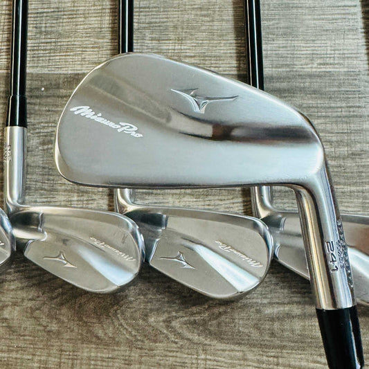 2024 Pro 241 Iron Set 4-P / Mitsubishi MMT 105 Graphite, TX Stiff