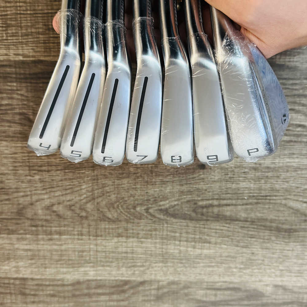 2025 P790 Iron Set 4-PW / Dynamic Gold Steel, Stiff