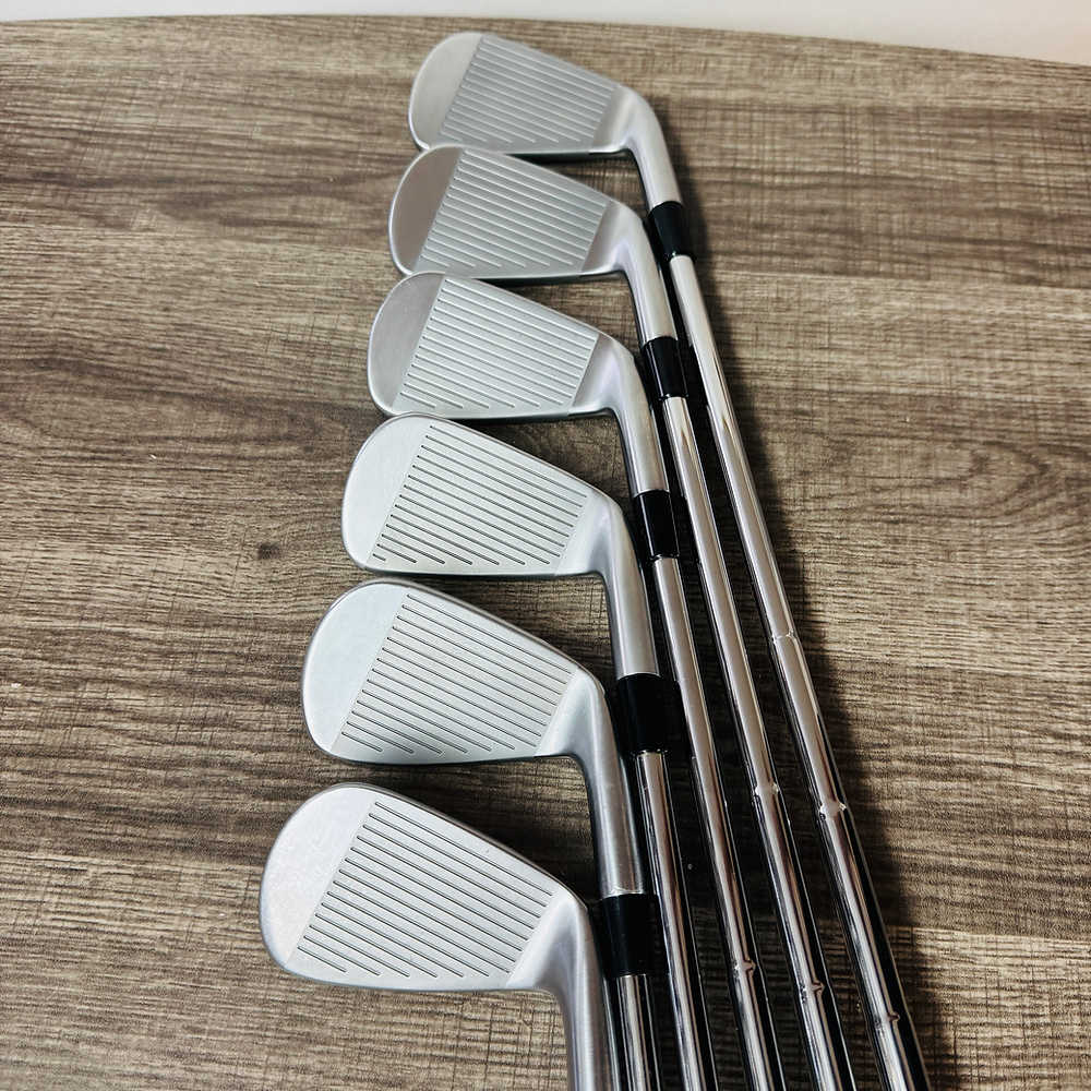 LH- P770 2024 Iron Set 4-9 / Dynamic Gold Mid Steel, X Stiff